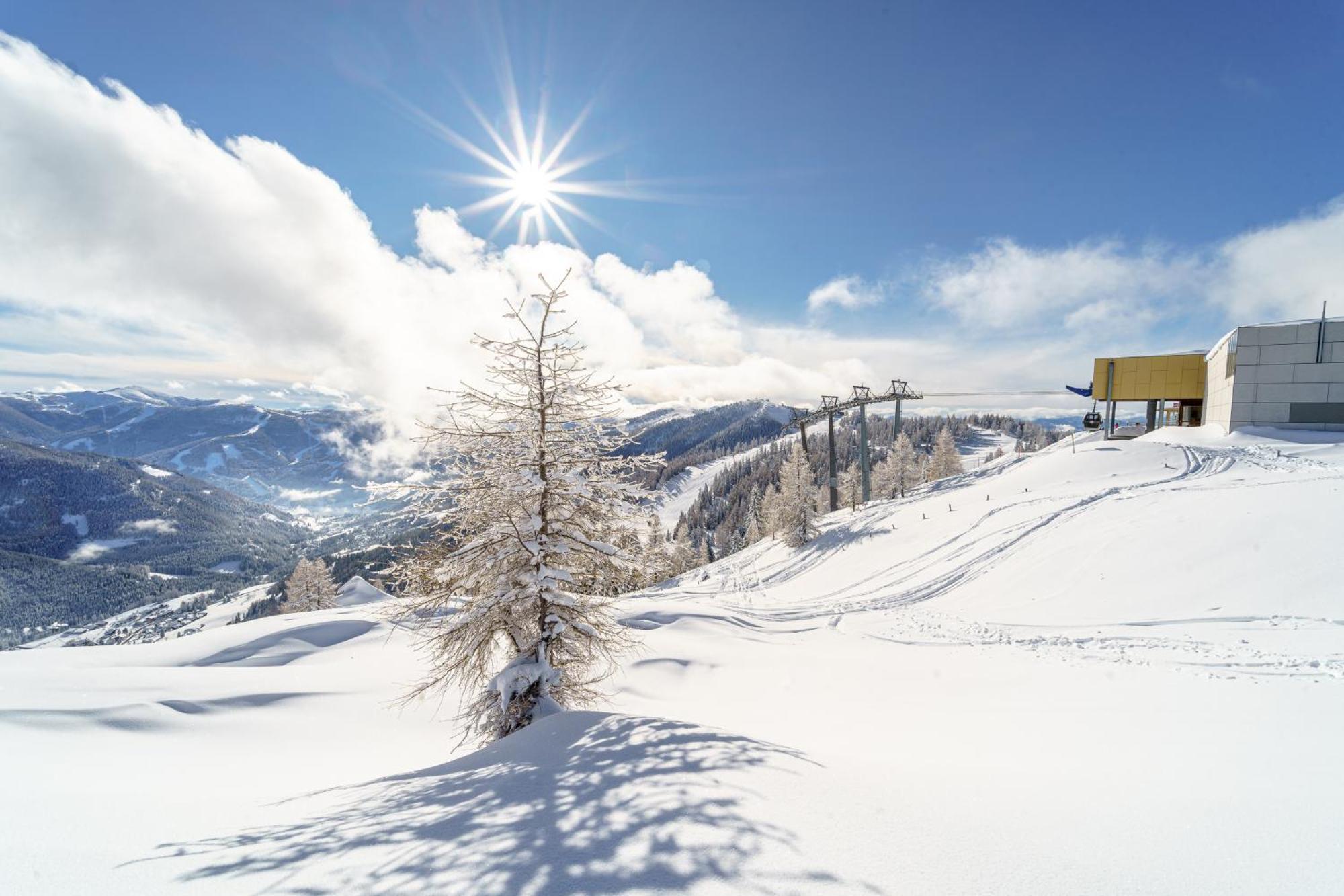 Appartementanlage Thermenblick Ski In & Ski Out バド クラインキルヒハイム エクステリア 写真