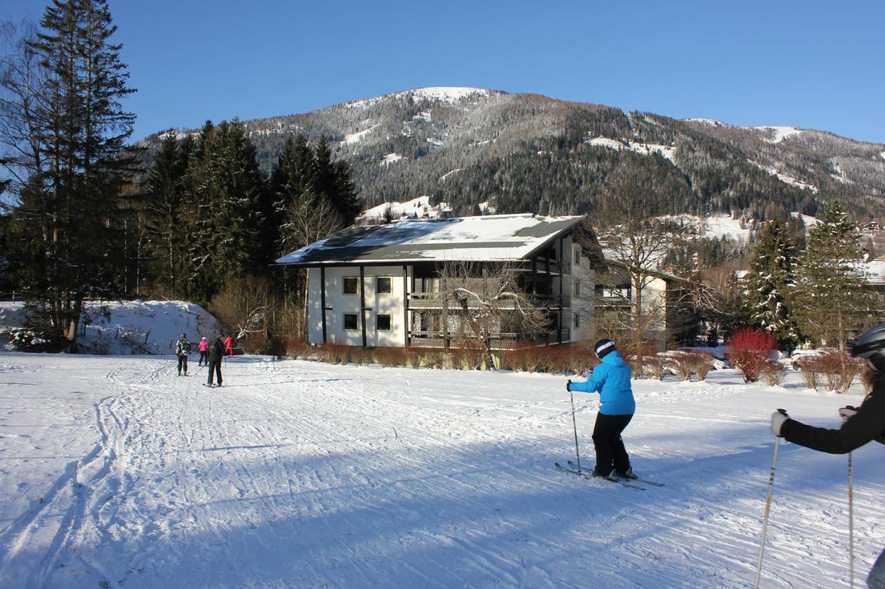 Appartementanlage Thermenblick Ski In & Ski Out バド クラインキルヒハイム エクステリア 写真