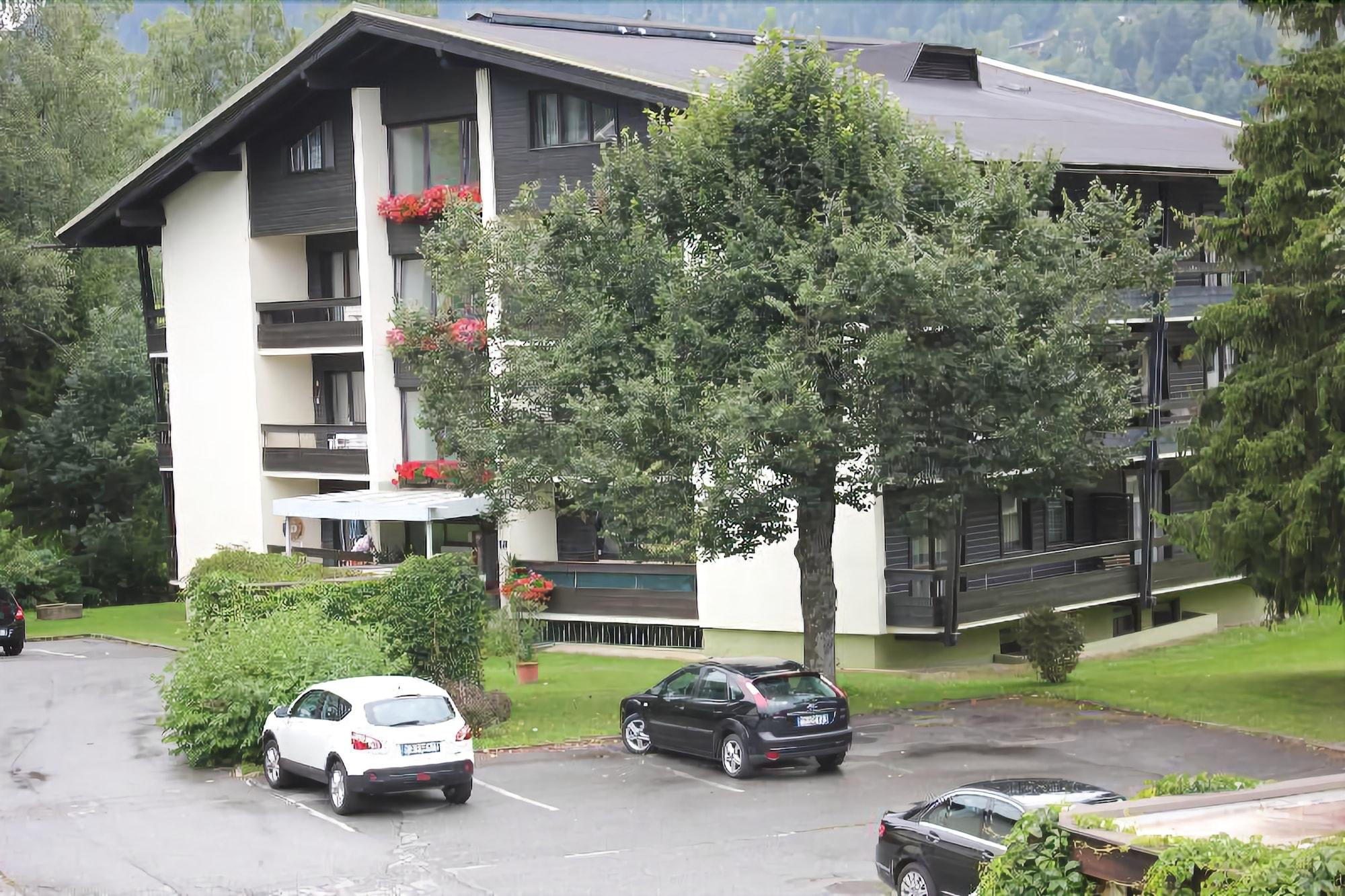 Appartementanlage Thermenblick Ski In & Ski Out バド クラインキルヒハイム エクステリア 写真